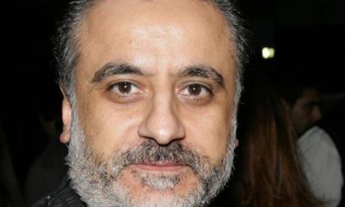 Ünlü yapımcı Erol Köse hayatını kaybetti..