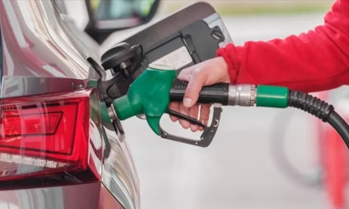 Gelen son zamlarla akaryakıt 80 liraya dayandı..