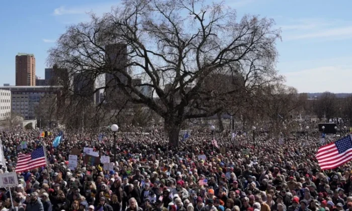 ABD’de Trump karşıtı isyanlar başladı!.