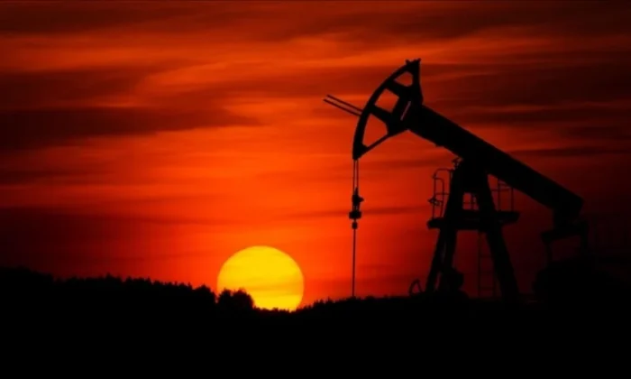 Trump’ın “Savaş Bitti” mesajı petrol fiyatlarını dibe indirdi..