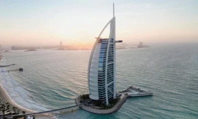 İran’ın saldırıları sonucu Burj Al Arab kapanıyor!.