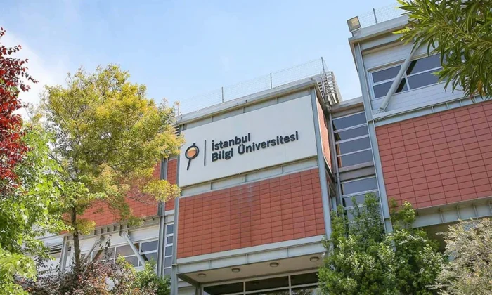 İstanbul Bilgi Üniversitesi Cumhurbaşkanı Erdoğan’ın imzası ile kapatıldı..