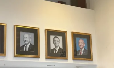 Kılıçdaroğlu’nun fotoğrafı yeniden genel merkez binasına asıldı..