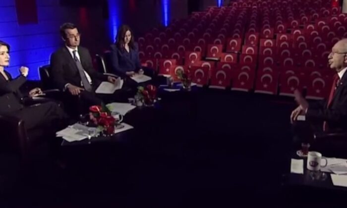 Kılıçdaroğlu 4-5 ay içerisinde kurultay yapacaklarını açıkladı..