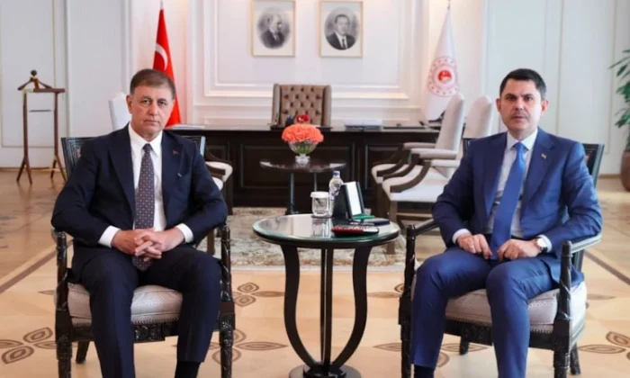 İzmir Büyükşehir Belediye Başkanı Cemil Tugay AK Parti’ye mi geçiyor?.