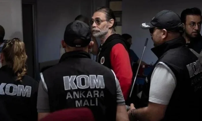 Etimesgut Belediye Başkanı Erdal Beşikçioğlu hakkında tutuklama talebi..