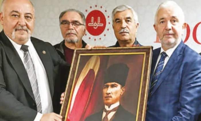Atatürk’e mevlid okutan müftü görevden alındı..