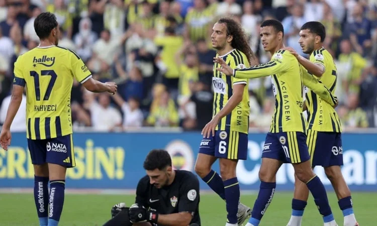 Fenerbahçe Eyüpspor’u 8 golle sahaya gömdü!.