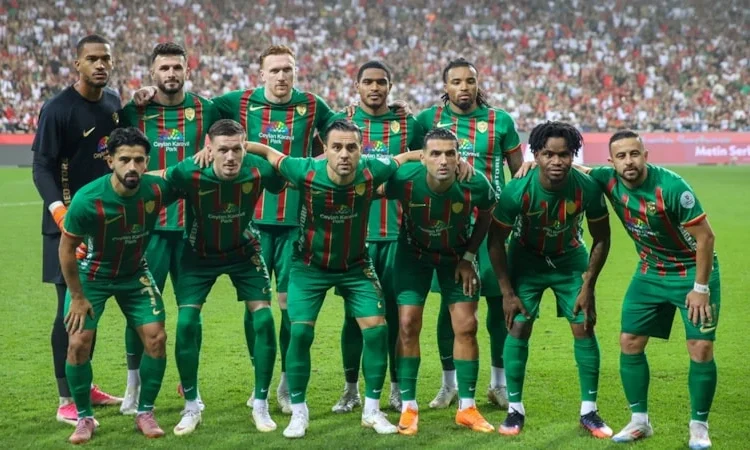 Süper Lig’in yeni lideri Amedspor oldu..