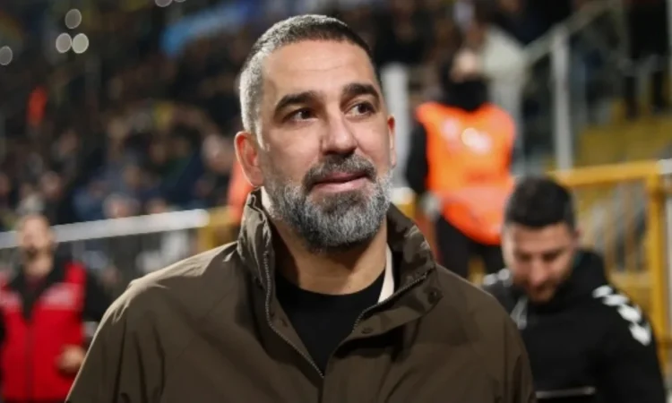 Montella’yı kovmaya hazırlanan TFF Arda Turan’ın kapısını çalacak..