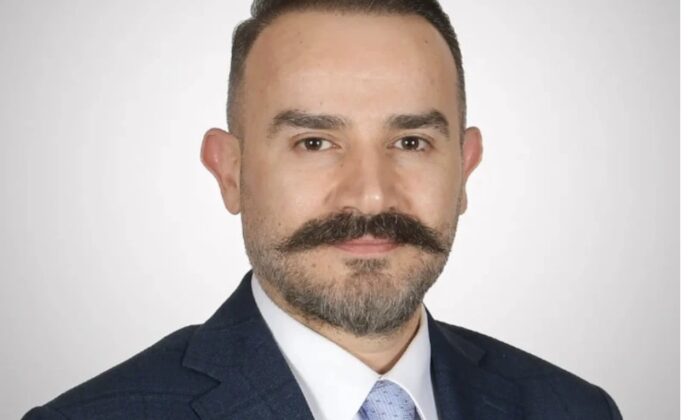 Esenyurt Belediyesi’ne kayyum olarak atanan bu rüşvetçi hırsız kimin referansı ile geldi!.