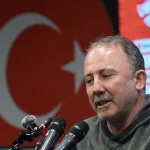 Sergen Yalçın A Milli Takımı çalıştırmaya resmen başladı..